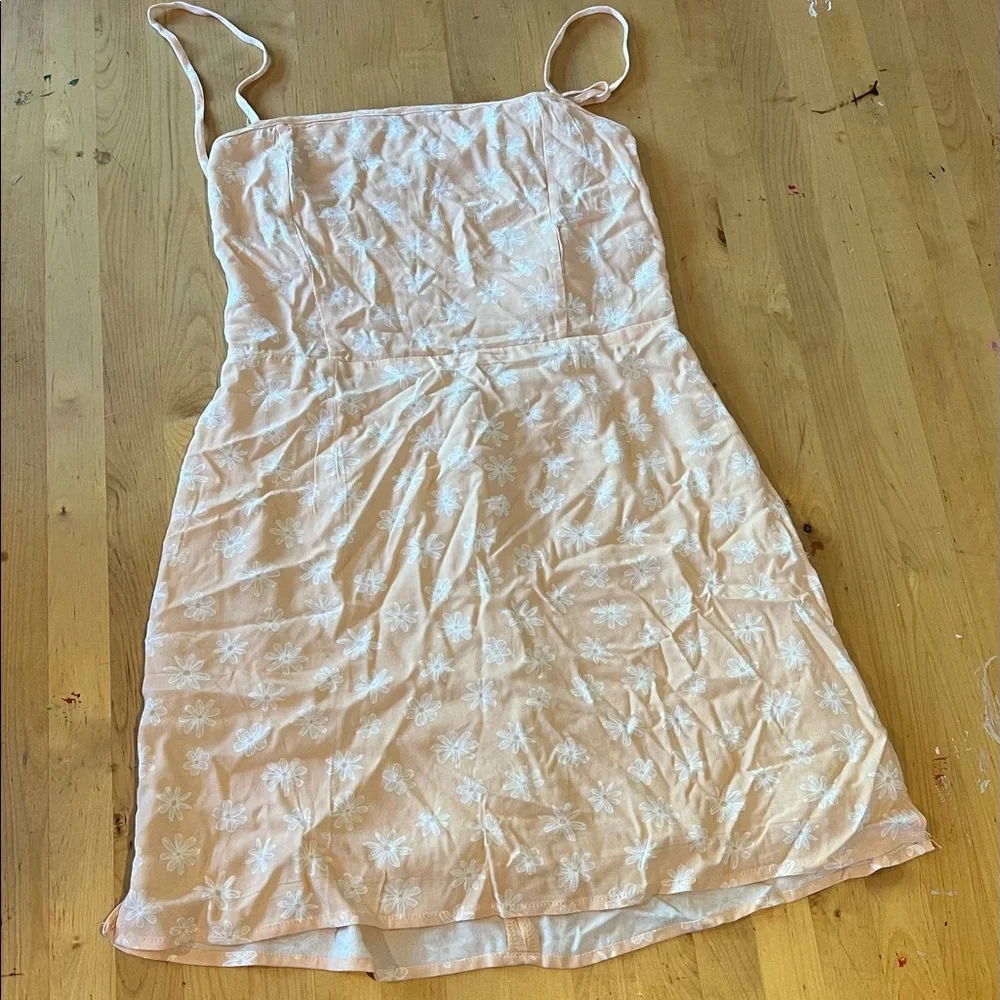 NWT Strappy Bodycon Floral Sundress - Picture 2 of 7